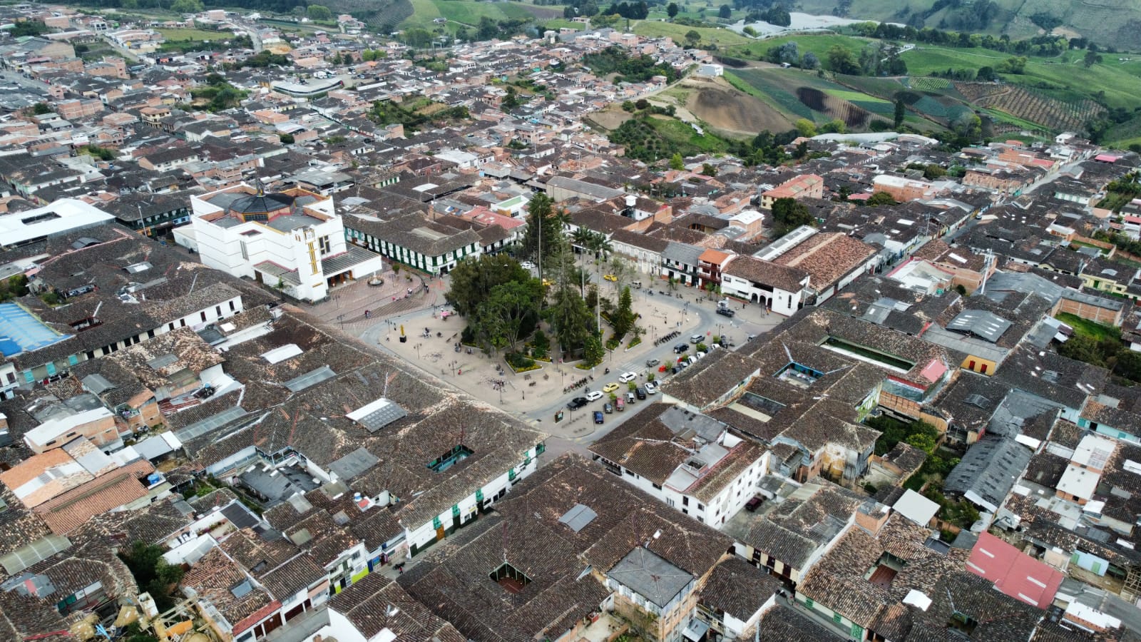 Notas al Oído 192 Resumen gira entrega impresos por el Oriente