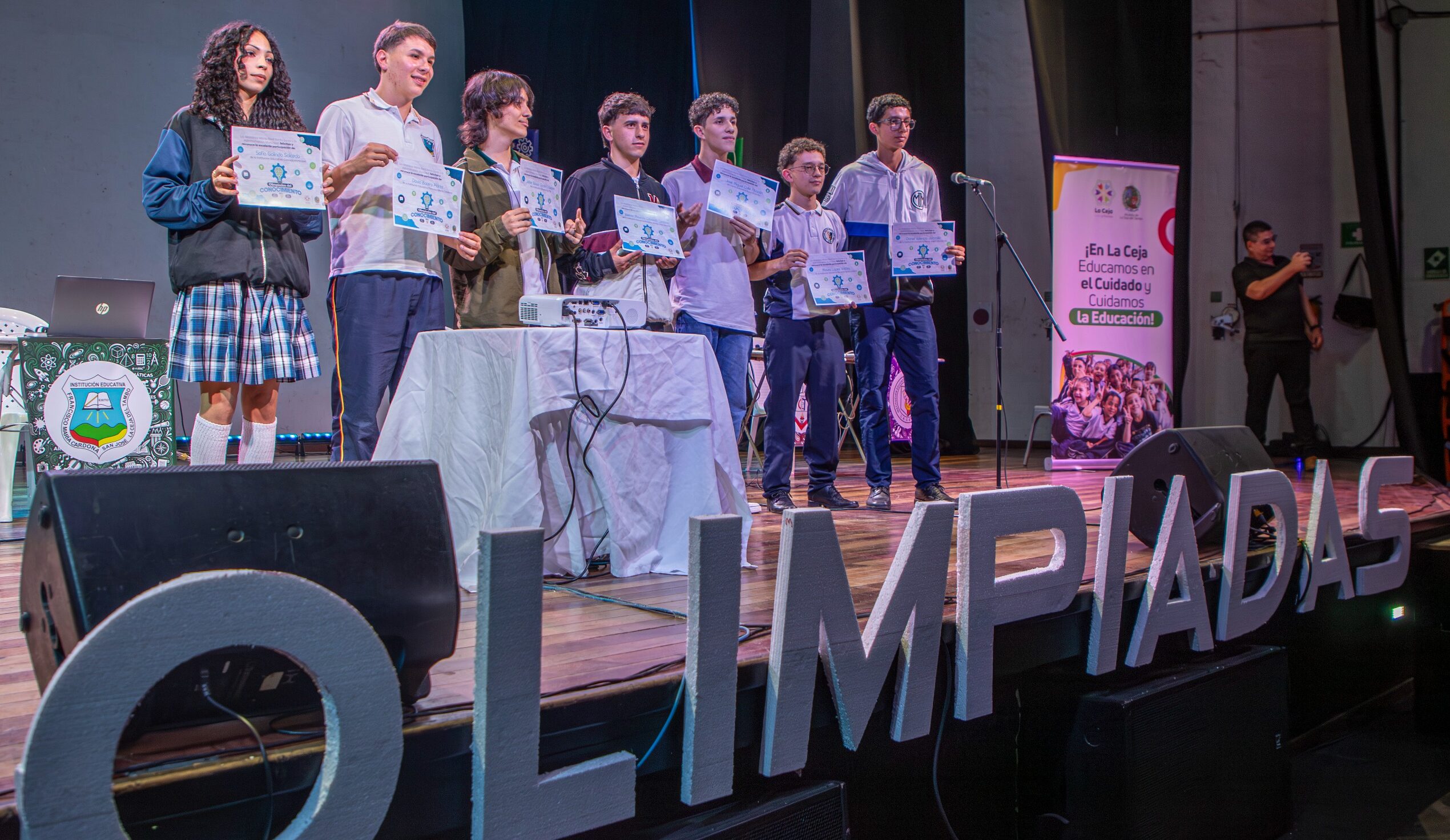 La I.E. Bernardo Uribe Londoño ganó las Olimpiadas del Conocimiento en La Ceja